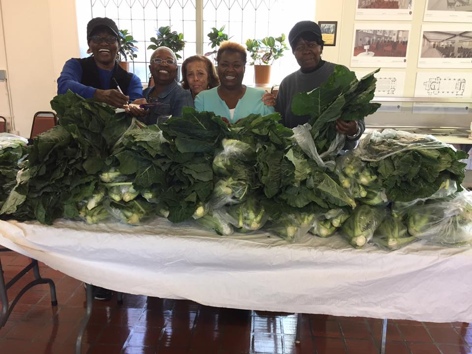 The Health Ministry helped parish members purchase healthy additions to the Thanksgiving table.